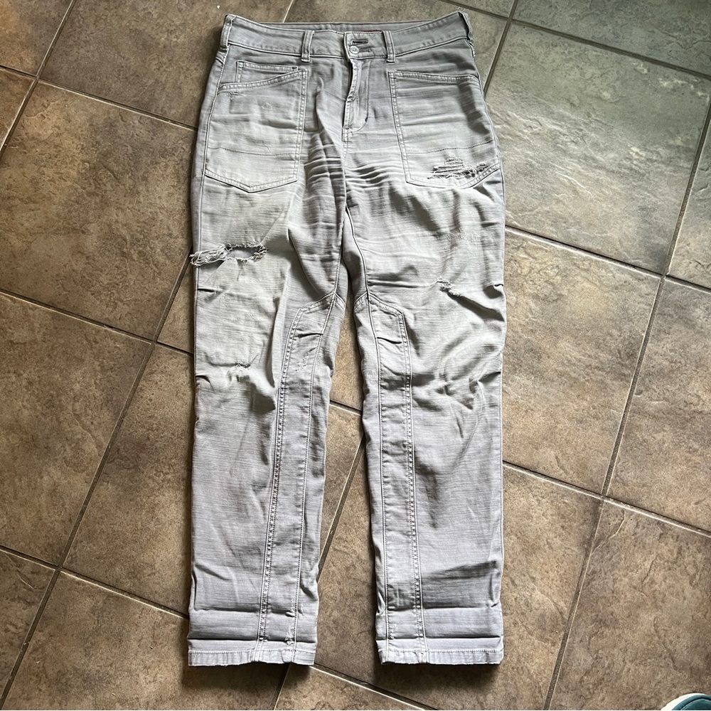 Pilcro Distressed Jeans